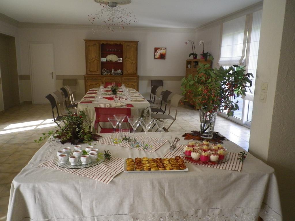 Logis Du Jacquelin Hotel Doussay Kültér fotó